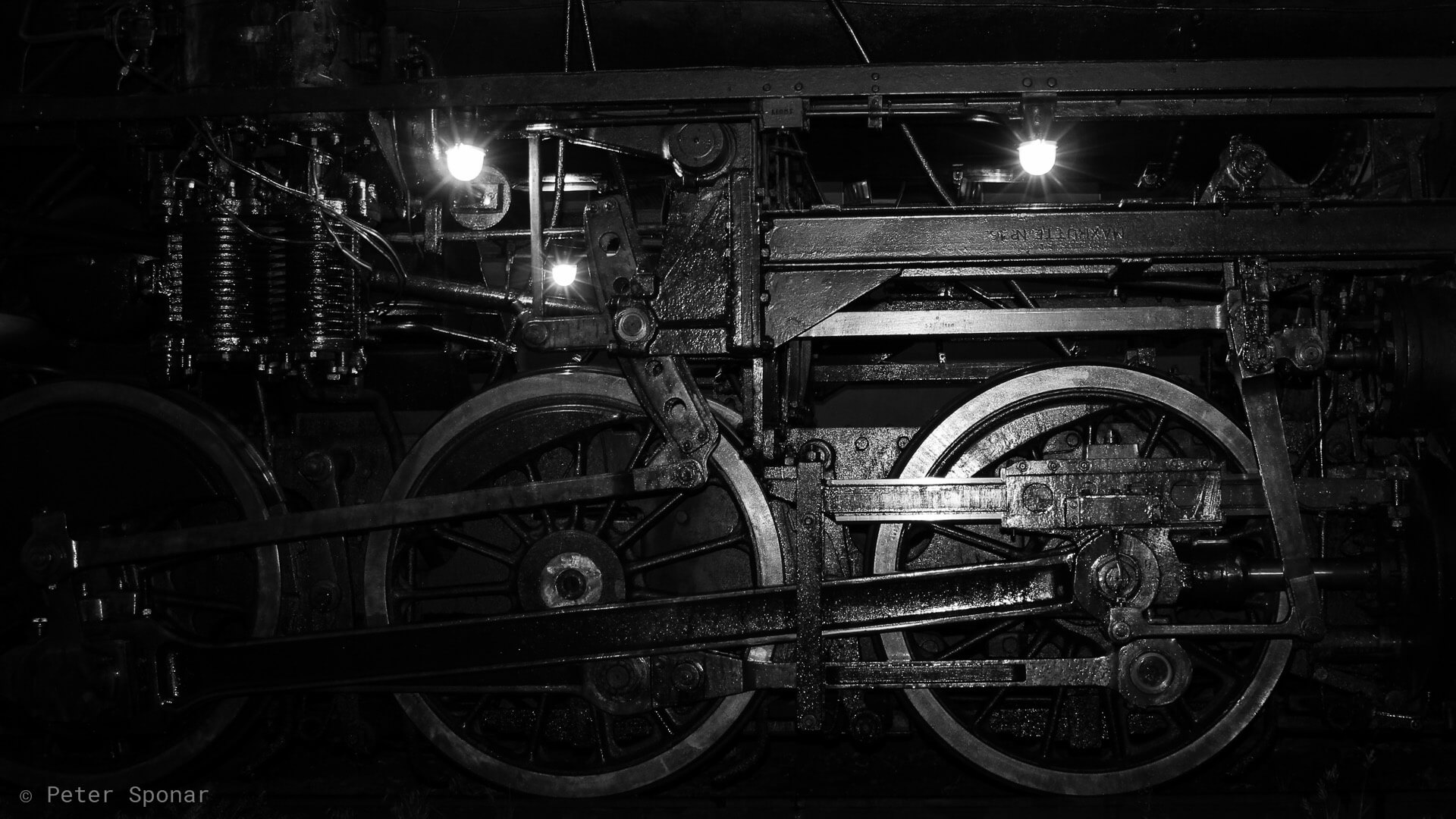 öSek 52.100 im „Heizhaus“ 