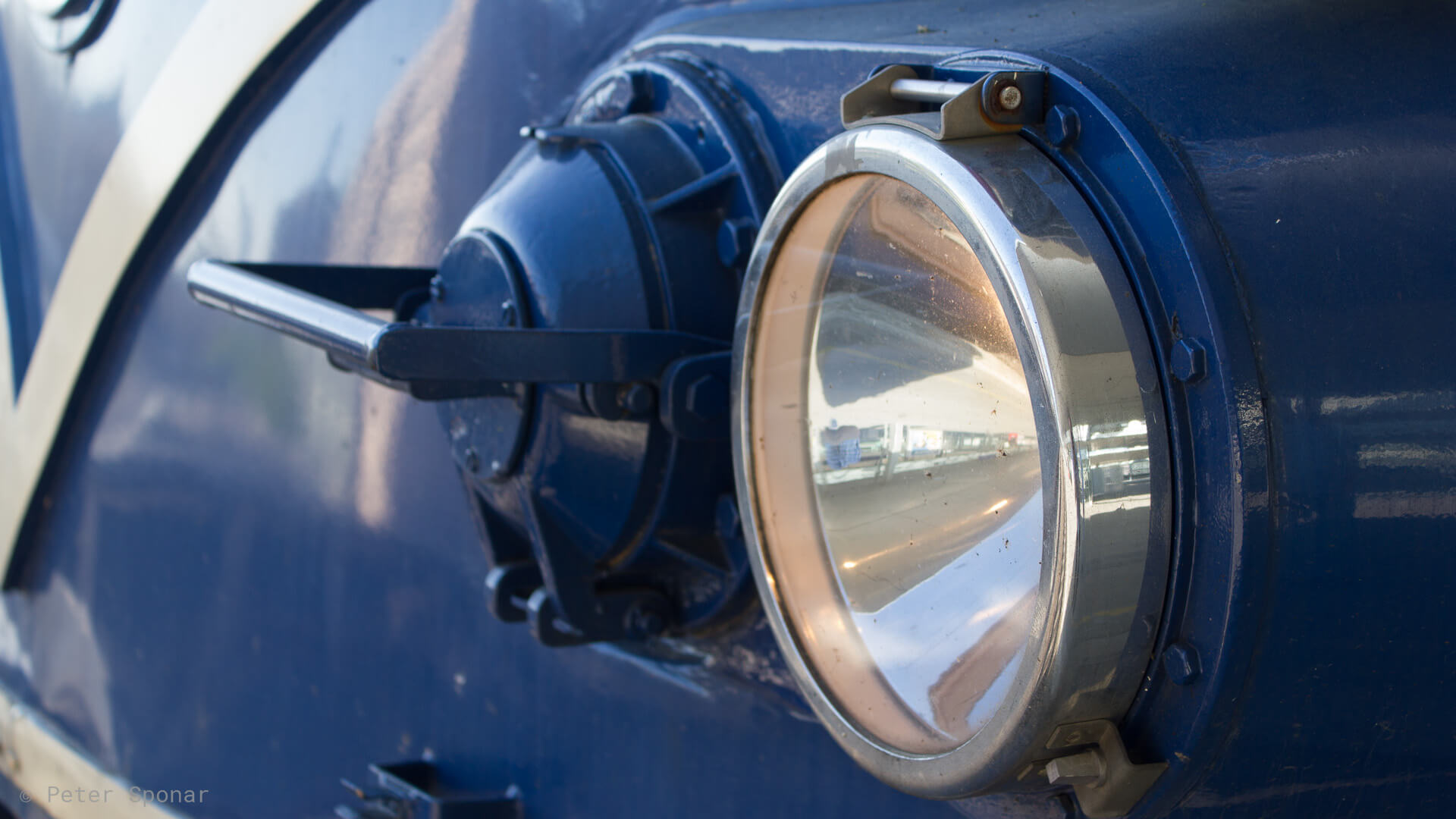 Blauer Blitz 5145.11 Bahnhof Floridsdorf - Detail Scheinwerfer vorne links